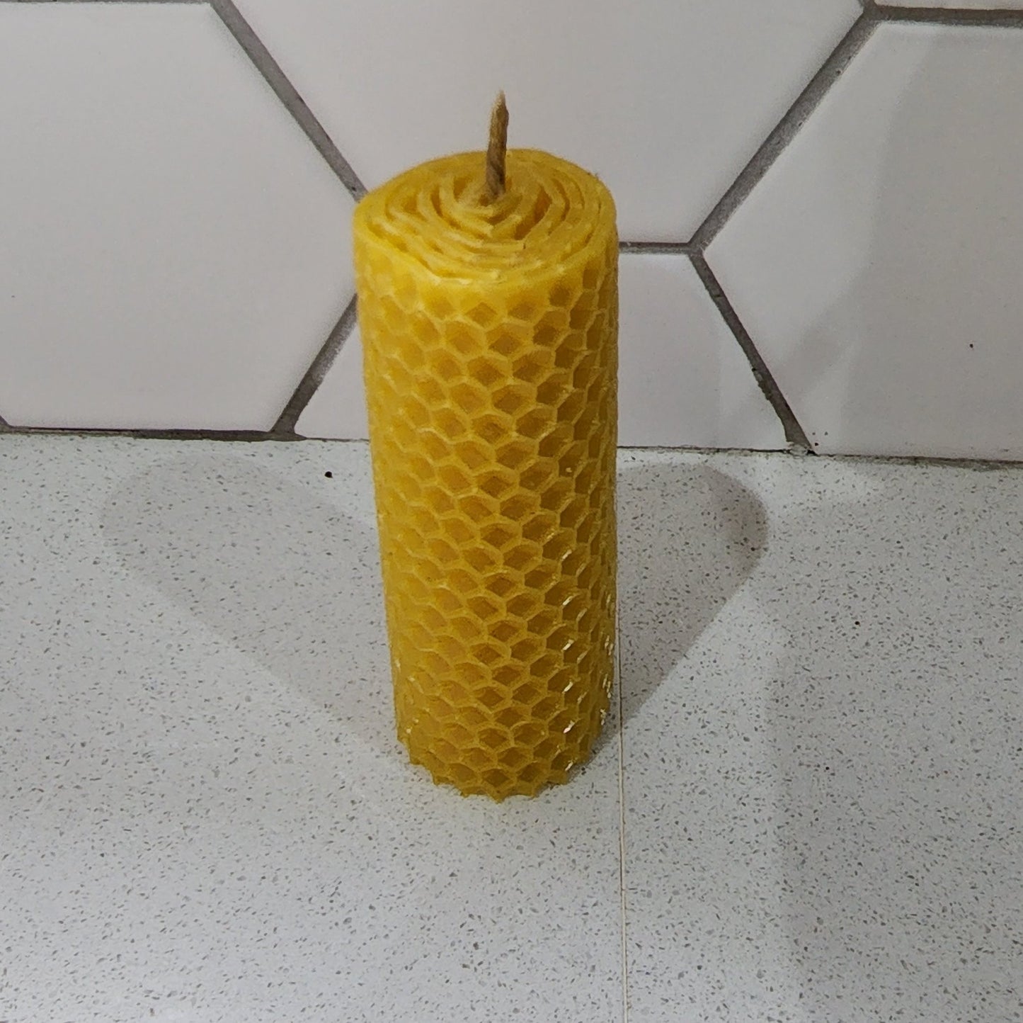 Beeswax Candle - Hand Rolled